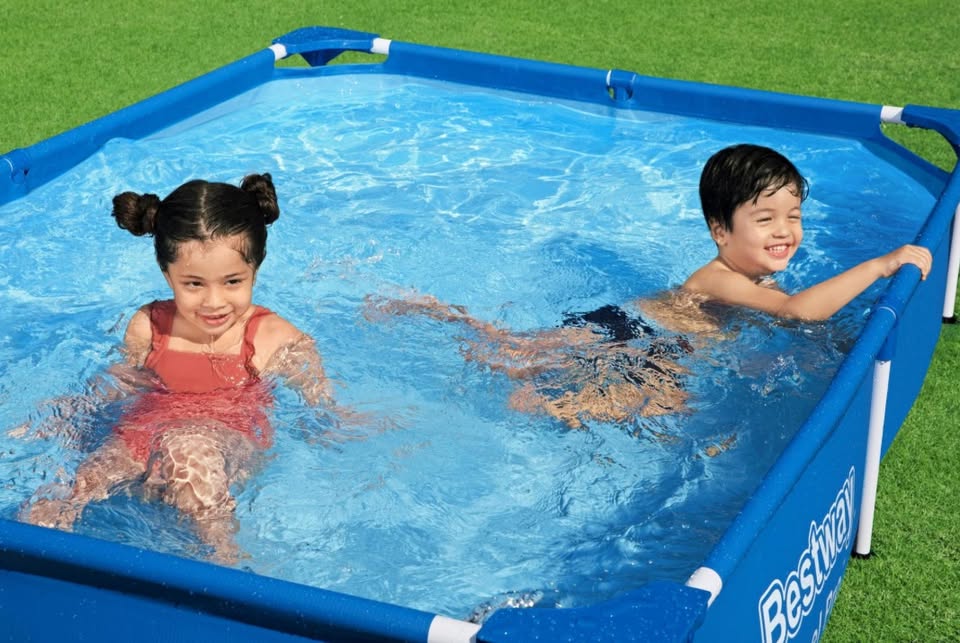 Piscine hors sol rectangle Steel Pro™ 221 x 150 x 43 cm bleu clair